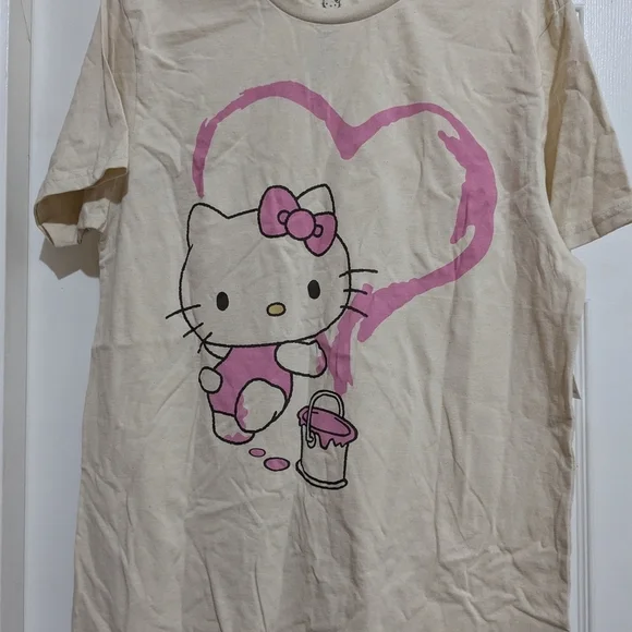 Sanrio Hello Kitty T-shirt NWT Medium - Picture 8 of 8